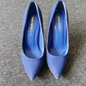 Shoe Republic La pumps size 6 blue suede